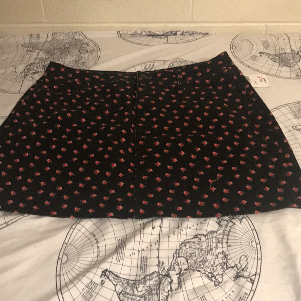 Black rose skirt